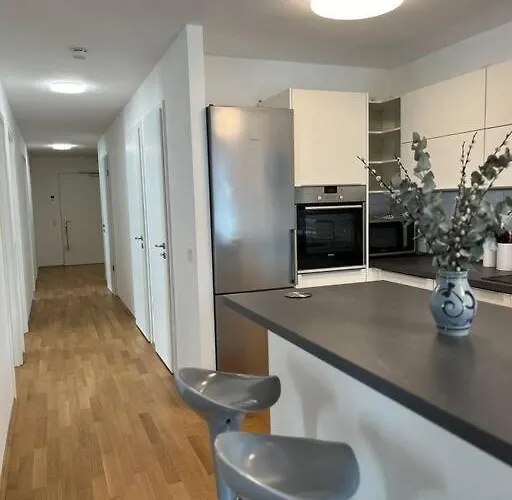Moderne 4-zimmer In Ffm Appartamento Francoforte sul Meno