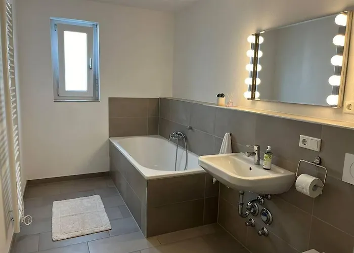Moderne 4-zimmer In Ffm Francoforte sul Meno